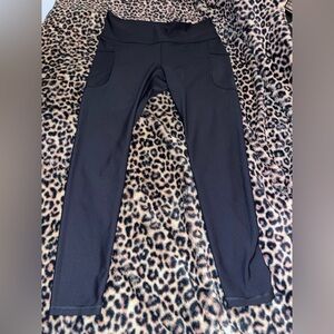 Old Navy Active Black High-Rise Leggings